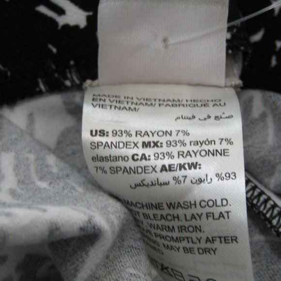 Chico's travelers black and white elastic pants 4R - Picture 6 of 6